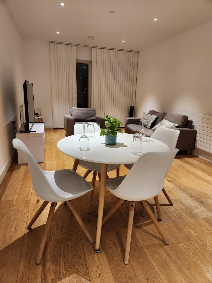 Kaf Luxury Apartment Londra Esterno foto