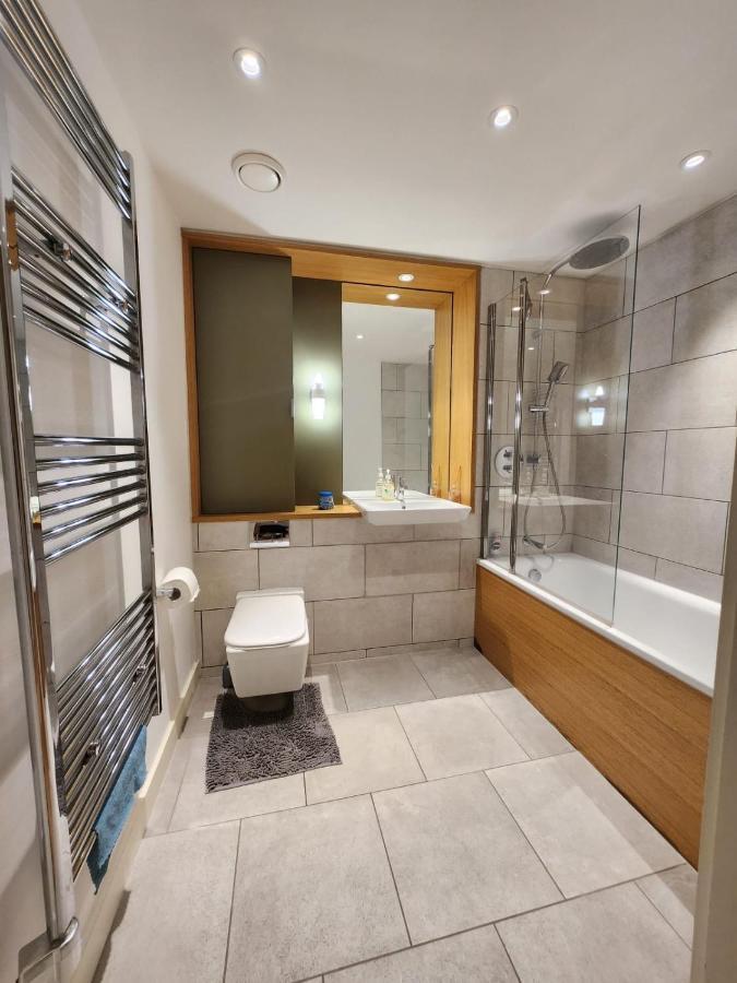 Kaf Luxury Apartment Londra Esterno foto
