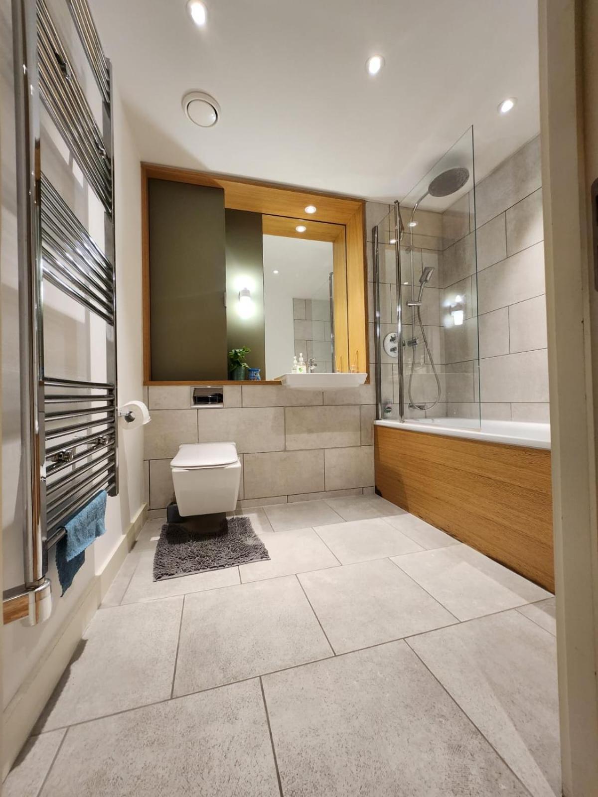 Kaf Luxury Apartment Londra Esterno foto